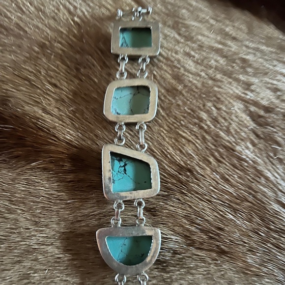Turquoise & Silver Chunky Toggle Bracelet 8 Inch Links W/ Five Approx 1" Stones - Picture 9 of 9
